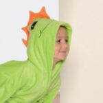 rp_dinosaurierbademantel-300×181.jpg