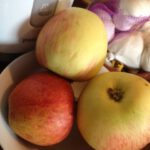 Äpfel und Knoblauch