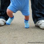 Elternsein bedeutet Loslassen – Foto (c) Francesca Schellhaas / photocase.de