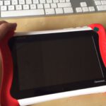 Das erste Clempad von Clementoni mit spiegelndem Display