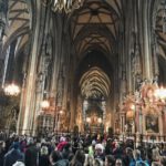 Voll – der Stephansdom an einem Sonntagmittag
