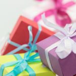 Geschenke für Zwillinge und Zwillingseltern – Foto (c) blickpixel / pixabay.com